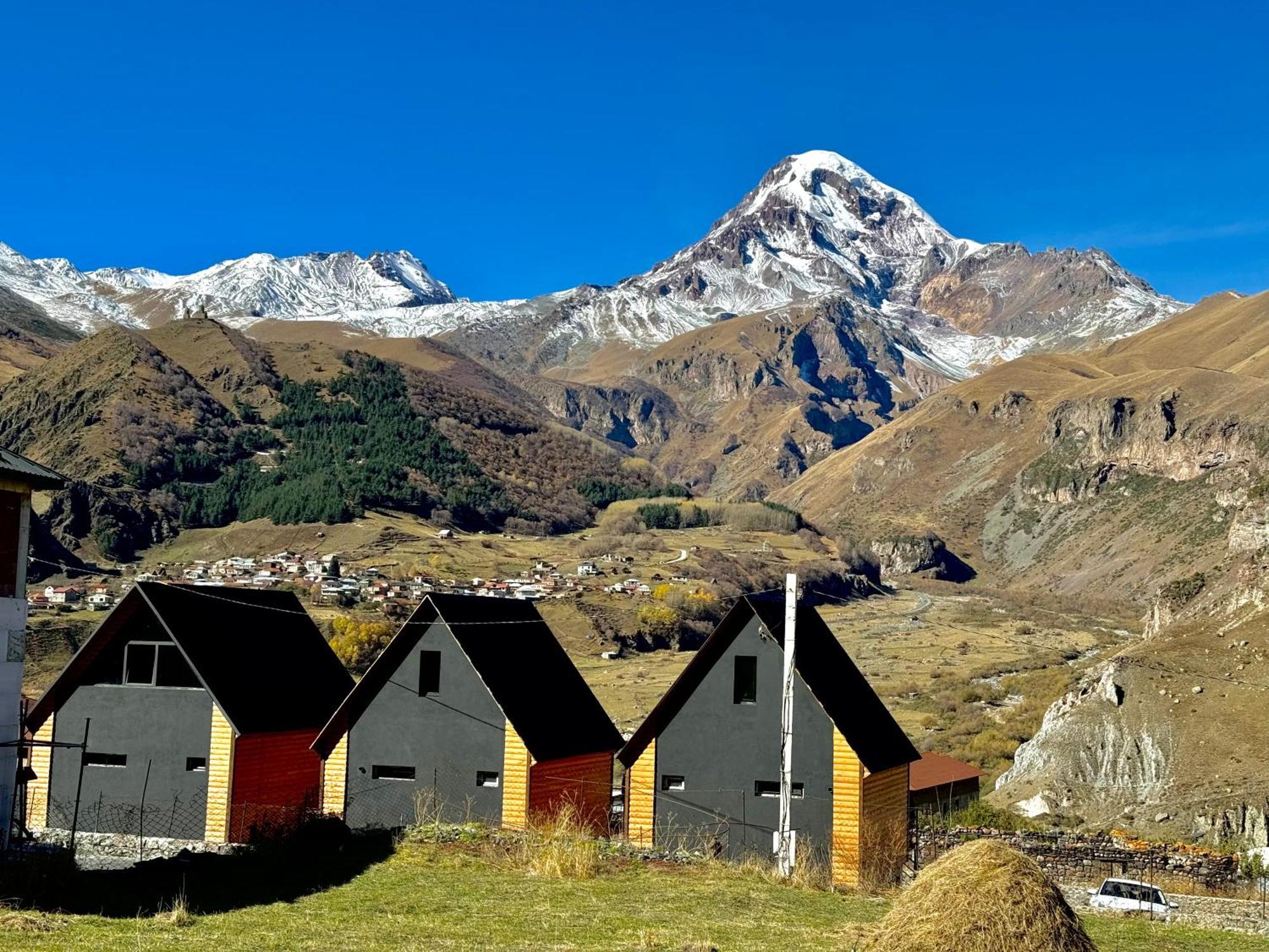 Kazbegi Story Villa Eksteriør bilde