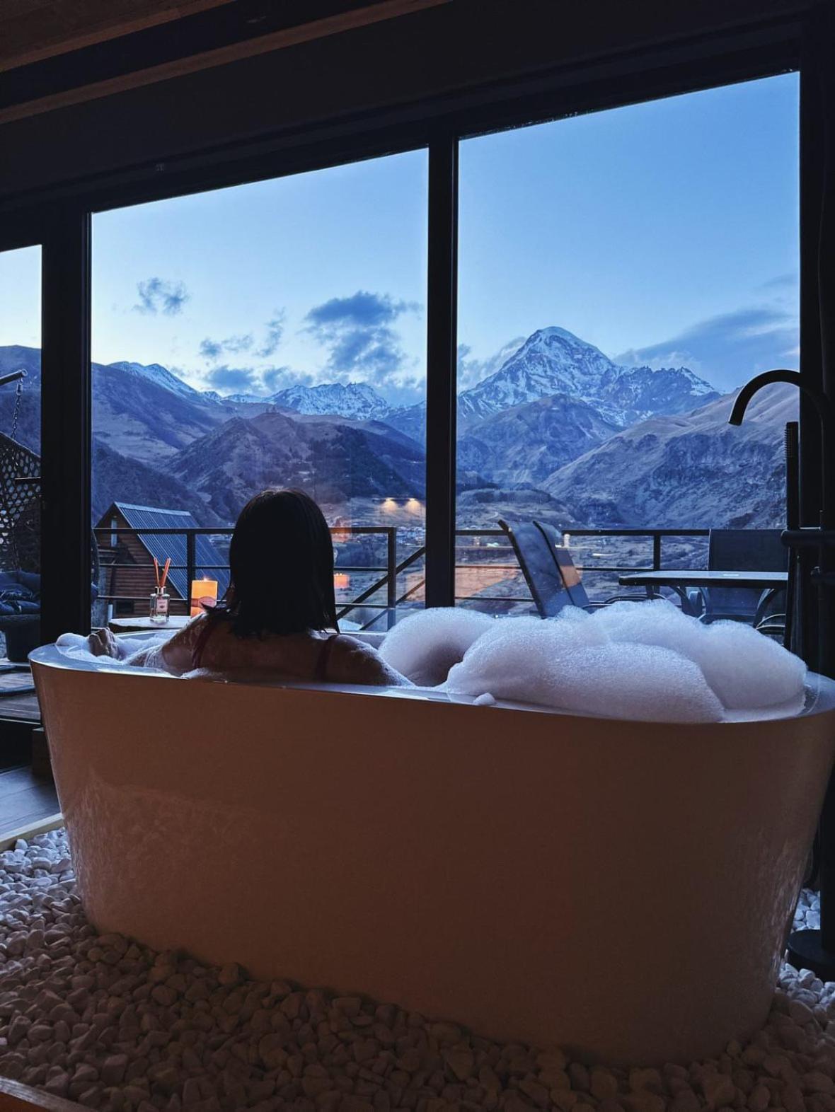 Kazbegi Story Villa Eksteriør bilde